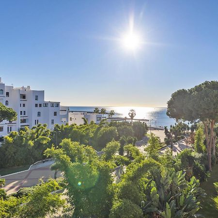 Modern Apartment - 2 Bedrooms, Beachside - Puerto Banus Marbella Eksteriør bilde